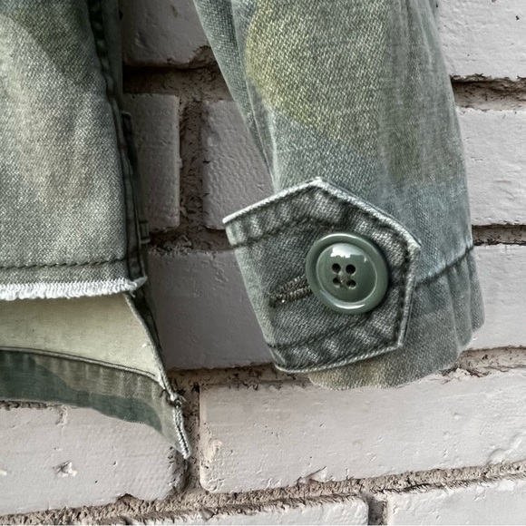 Levi’s & Strauss Camo Print Cargo Jacket - Size XS - Picture 2 of 10